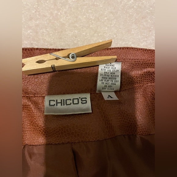 Chico’s zip up faux leather blazer/jacket-2=size large like new - Picture 5 of 6